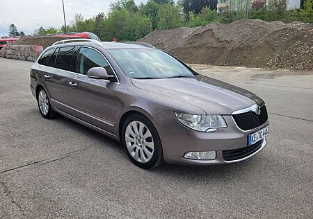 Skoda Superb Combi 2.0 TSI DSG Elegance