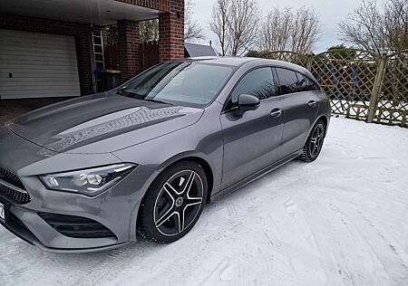 Mercedes-Benz CLA 250 Shooting Brake 7G-DCT AMG Line mit AHK