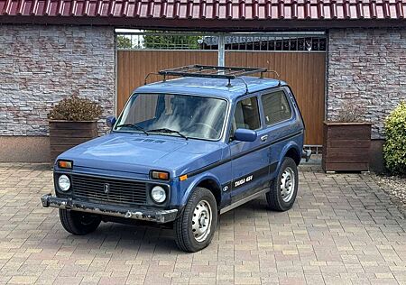 Lada Niva Only