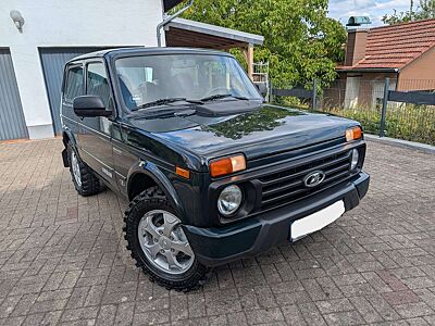 Lada Urban 4x4 Urban | TÜV 10/2027 | Euro 6 | 9-fach bereift