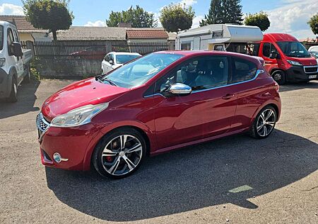 Peugeot 208 GTi, Navi
