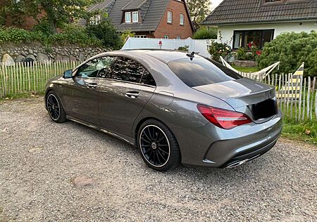 Mercedes-Benz CLA 200 (117.343)