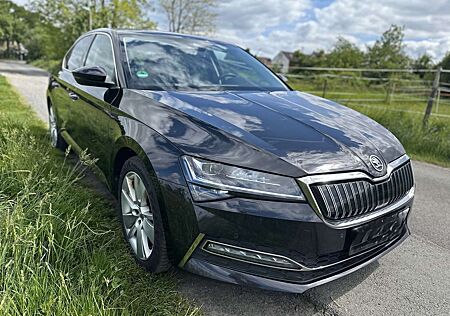 Skoda Superb III iV 1.4 TSI iV DSG Style