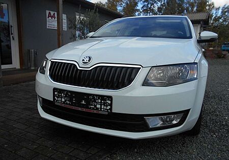 Skoda Octavia Combi Joy Kimaaut.Sitzh. Top-Zustand!!