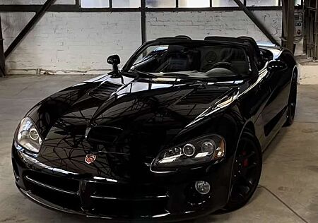 Dodge Viper - SRT 10 - Sidepipes - 8.3 V10 -