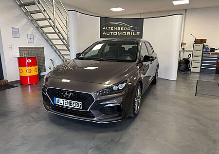 Hyundai i30 N Line Kamera ACC Pano CarPlay PDC LED DAB