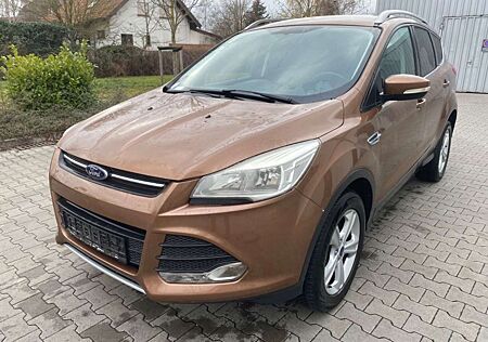 Ford Kuga Trend. Aus-1 Hand. Unfallfrei.