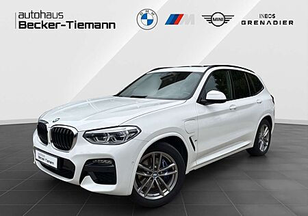 BMW X3 xDrive30e 19" / Pano / Harman Kardon / DrivAss+ /