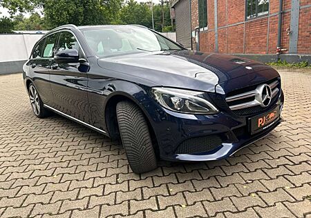 Mercedes-Benz C 180 T CGI*Automatik*Panoramadach*Unfallfrei*