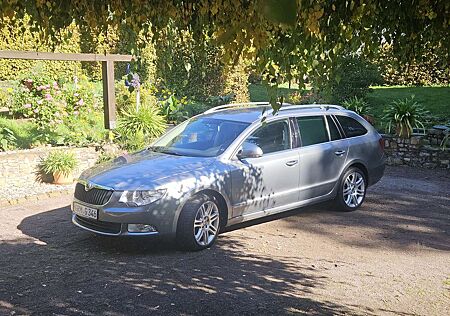 Skoda Superb 3.6 V6 4x4 DSG Elegance