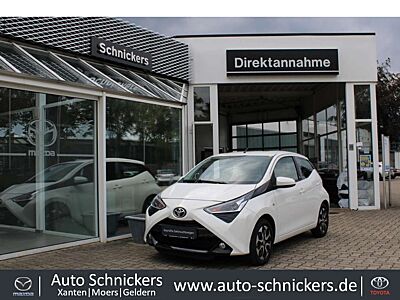 Toyota Aygo -Play Connect+ACAA+GJ-RÄDER !!