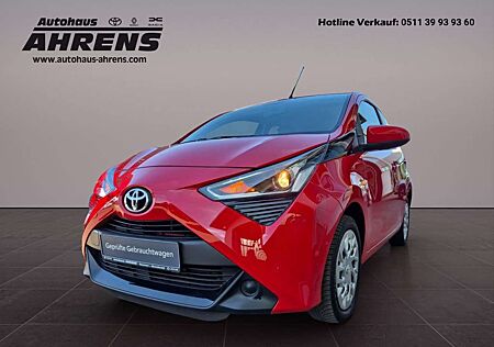 Toyota Aygo (X) x-play