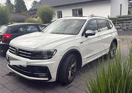 VW Tiguan Allspace Volkswagen R Line 1.5 TSI 8 x Alufelgen