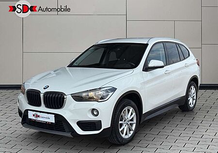 BMW X1 xDrive 20 d Navi 8xAlu AHK Auto. PDC