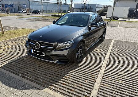 Mercedes-Benz C 220 d 9G-TRONIC AMG Line