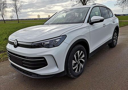 VW Tiguan Volkswagen 2.0 TDI 110 kW Life LED GV5 AHK ACC Navi 110 kW...