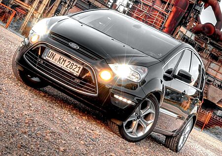 Ford S-Max 2.2 TDCi DPF Titanium