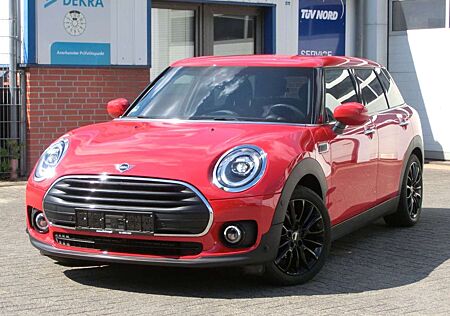 Mini One Clubman 1,5 Chilli 8 x Bereift/ Klimaauto./Sitzheizung/LED