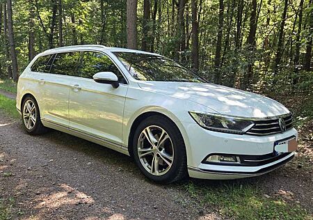 VW Passat Volkswagen 2.0 TDI (BlueMotion Technology) DSG Highline