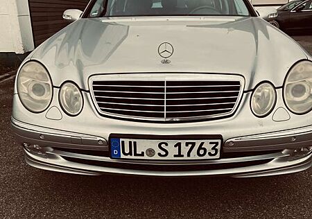 Mercedes-Benz E 200 T Kompressor Automatik Avantgarde