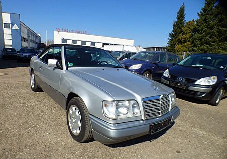 Mercedes-Benz E 200 Cabriolet "Automatik"Leder