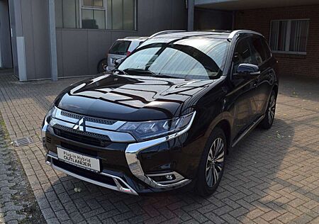 Mitsubishi Outlander PHEV Top 4WD