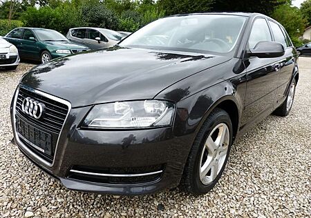 Audi A3 Sportback 1.6 Attraction[KLIMAAUTO./SHZ]