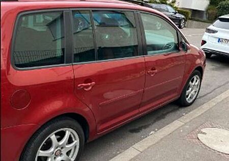 VW Touran Volkswagen 1.6 FSI