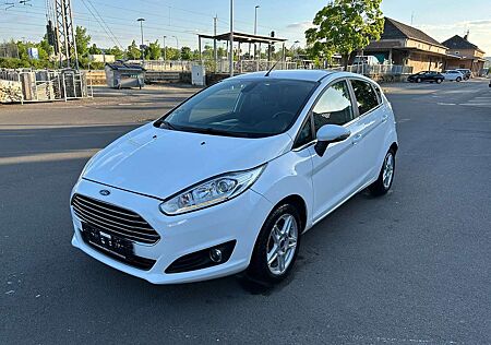 Ford Fiesta Titanium - Tüv-Asu NEU (04-2027) - EURO 5