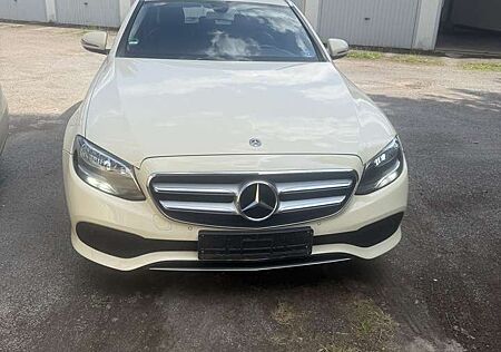 Mercedes-Benz E 200 d T 9G-TRONIC Avantgarde