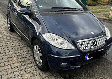 Mercedes-Benz A 200 A-Klasse Diesel 5-Türer CDI Elegance