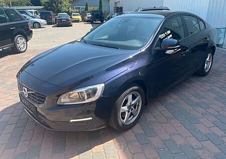 Volvo S60 D3 Linje Business NAVI, ESSD, Standheizung