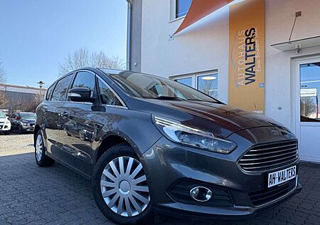 Ford S-Max Titanium=7Sitzer-Automatik-Allwetter
