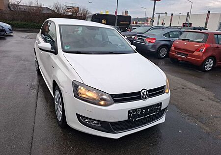 VW Polo Volkswagen V Life
