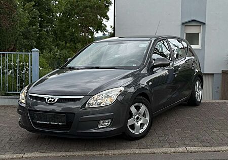 Hyundai i30 Comfort/2.HAND/TÜV-04.2027/KLIMA
