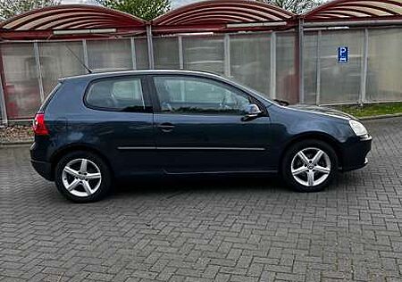 VW Golf Volkswagen Trendline