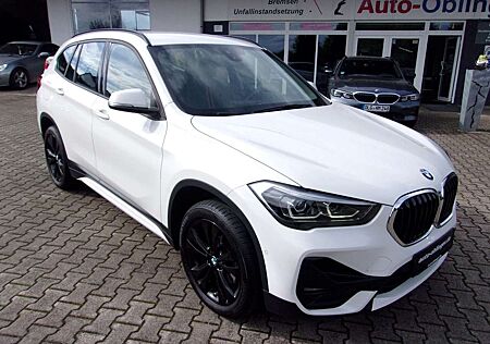 BMW X1 sDrive18i Sport Line AHK
