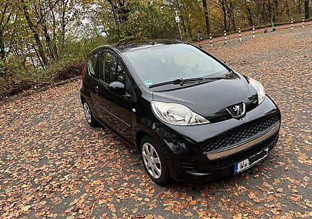 Peugeot 107 3-Türer 70 2-Tronic Filou