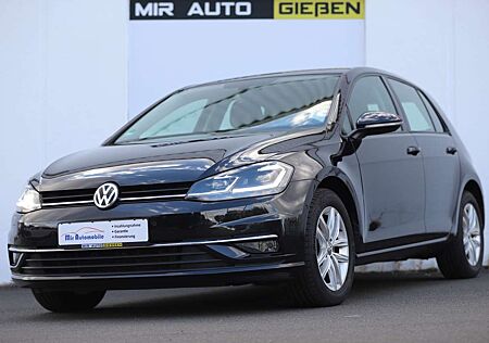 VW Golf Volkswagen VII Lim. 1.6 TDI C.Line Navi PDC Keylessgo