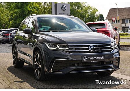 VW Tiguan Volkswagen R-Line IQ-Light Pano AHK ACC SHZ 20''