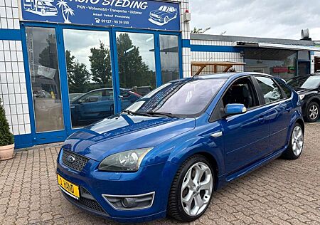 Ford Focus Lim. ST - 1.Hand Xenon Recaro-Leder
