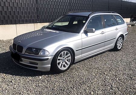 BMW 320i 320 Touring - Automatik - TÜV 10/25 - AHK