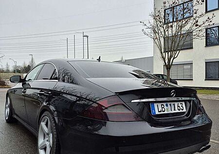 Mercedes-Benz CLS 63 AMG 7G-TRONIC*Vollausstattung*Massage