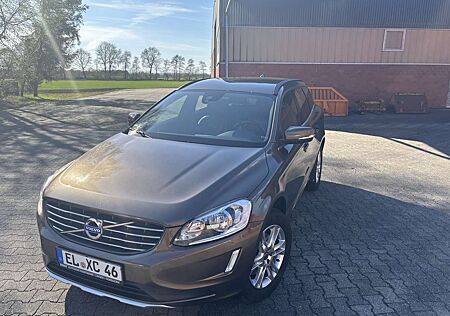 Volvo XC 60 XC60 D4 Momentum Leder AHK Unfallfrei 1te Hand