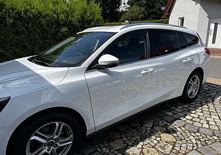 Ford Focus Turnier 1.5 EcoBlue Start-Stopp-System COOL&CONNEC