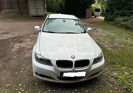 BMW 320d 320 DPF Touring Aut.