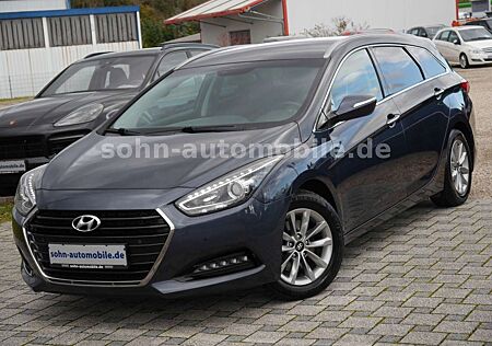 Hyundai i40 gebraucht kaufen Hyundai i40 cw blue Trend AUTOMATIK/Navi/Kamera/LED/AHK