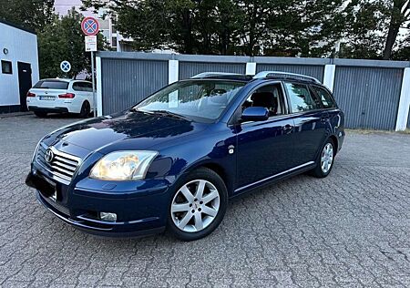 Toyota Avensis Verso D-4D