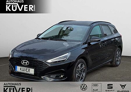 Hyundai i30 Family Kombi 1.0 T-GDi DCT Navi+ACC+Shzg+PDC