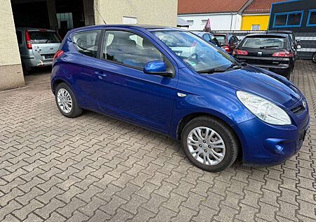Hyundai i20 Comfort, 112000 km, Klima, ZV, Tüv 05/2026!